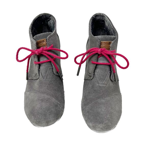 Toms Desert Wedge Suede Lace-Up Booties Grey w/ Hot Pink Laces size 6 - Picture 3 of 10